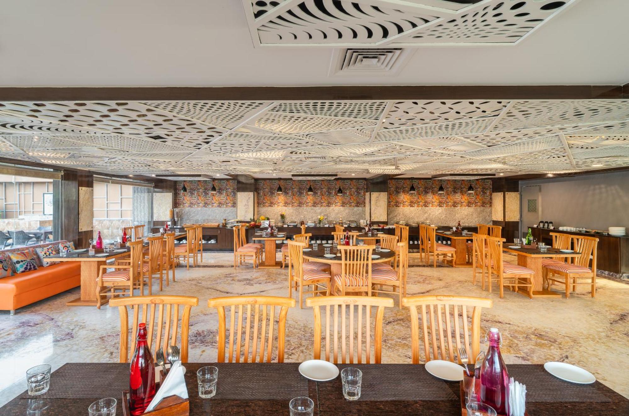 Zone Connect By The Park,Udaipur Hotel Exterior photo