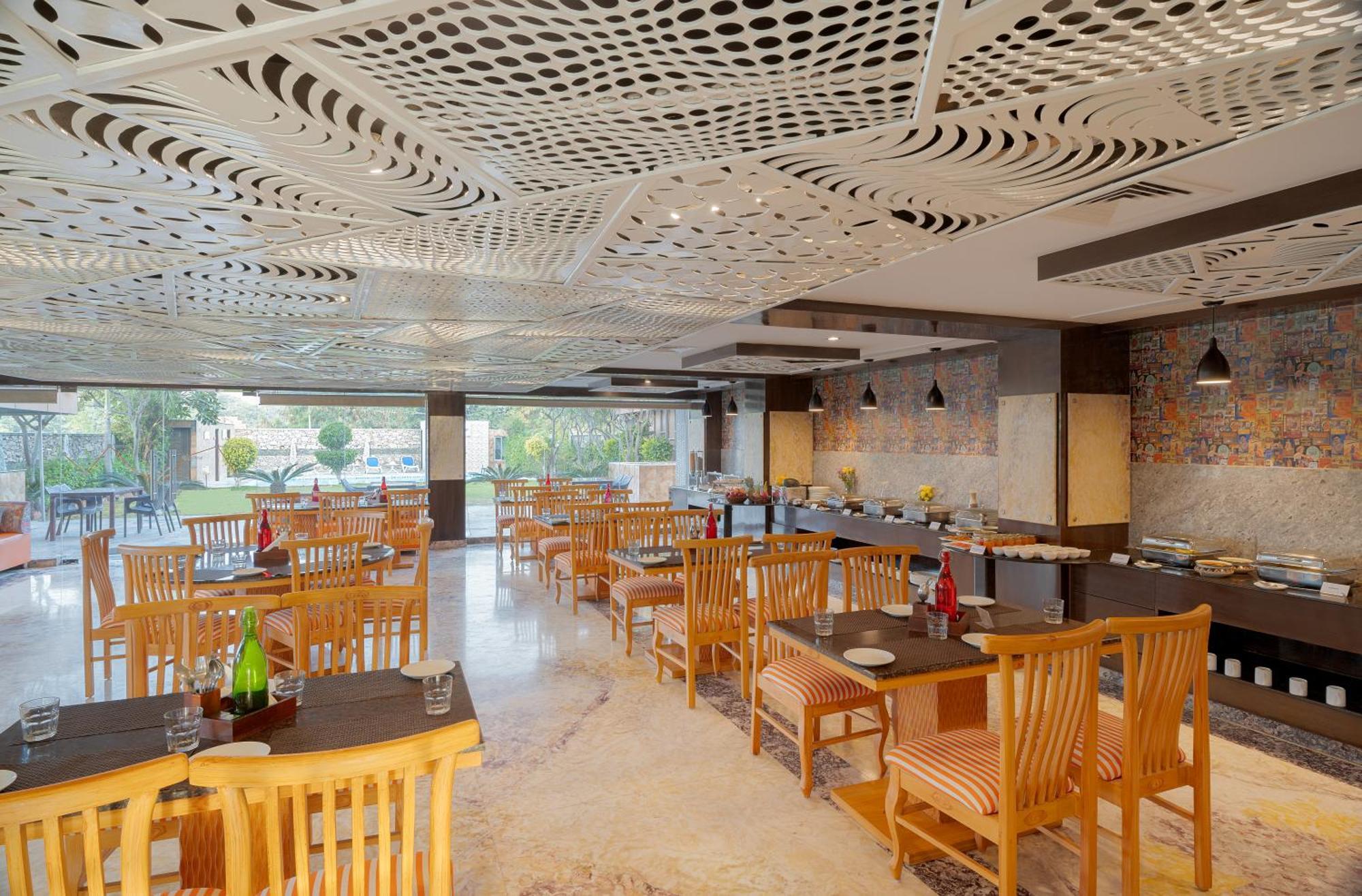 Zone Connect By The Park,Udaipur Hotel Exterior photo