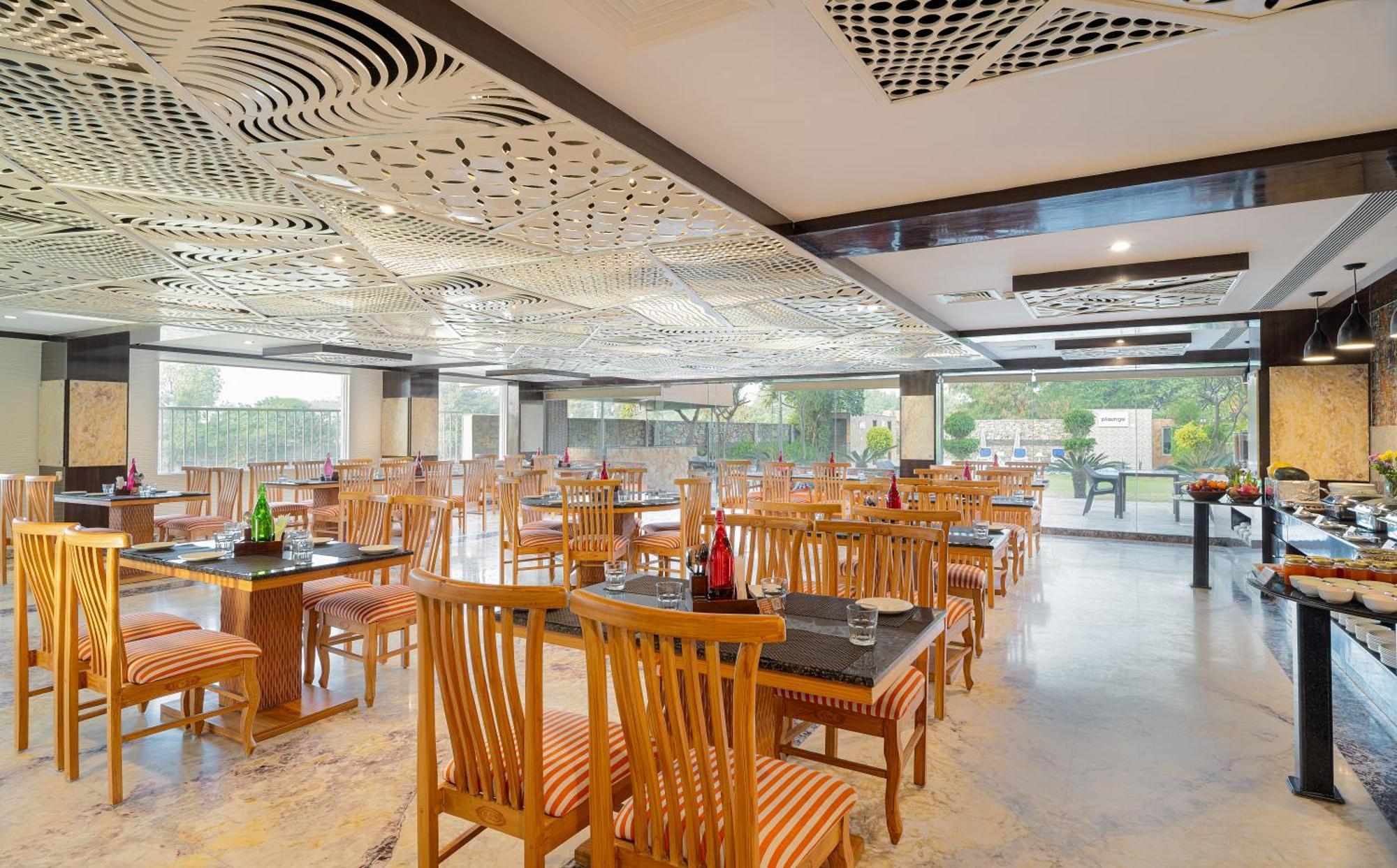 Zone Connect By The Park,Udaipur Hotel Exterior photo